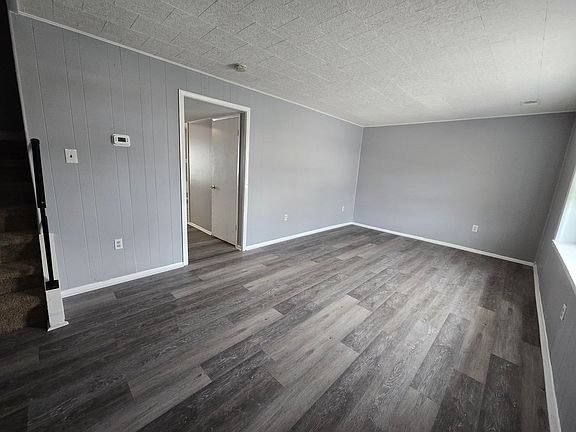 3rd image of 1232 Battery Dr