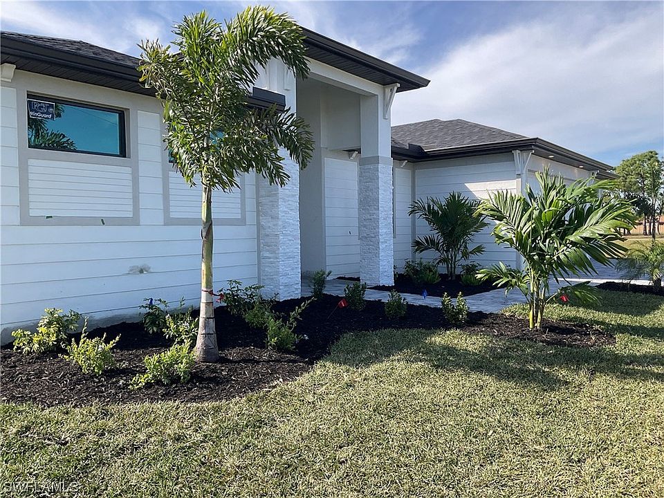 2nd image of 16047 Minorca Dr
