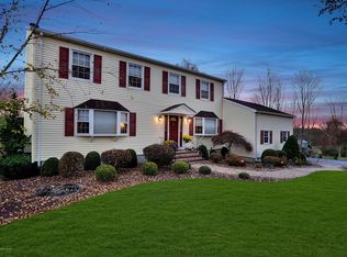 207 Daval Rd, Hillsborough, NJ 08844