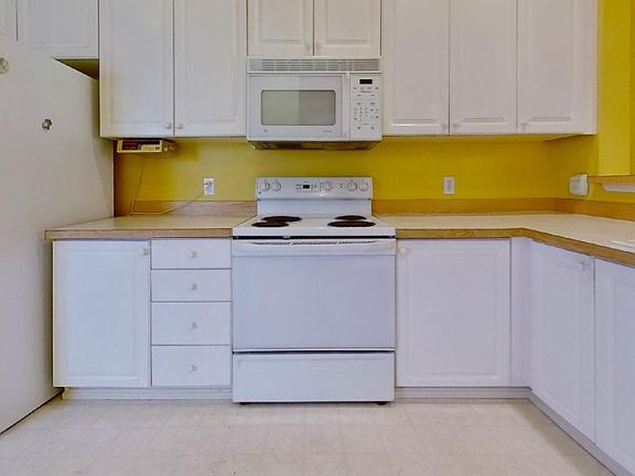 4th image of 23217 51st Ave S