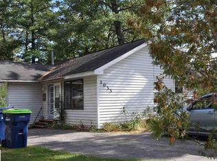 1033 Barlow St, Traverse City, MI 49686