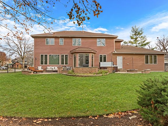 2nd image of 1168 Vineyard Dr