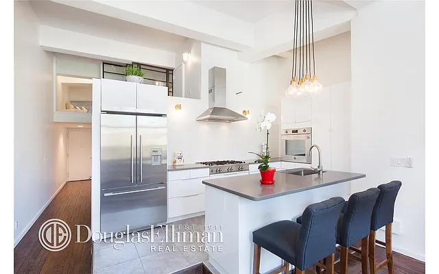 Sold by Douglas Elliman | media 17