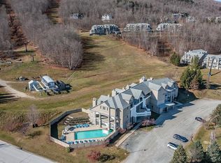 160 Solitude Rd #L203, Ludlow, VT 05149