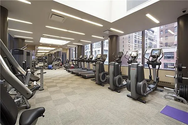 Sold by R New York | media 8