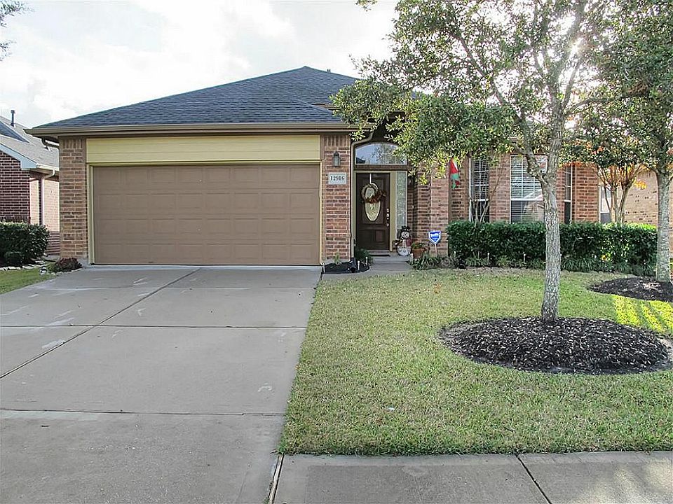 1st image of 12916 Meadow Springs Dr