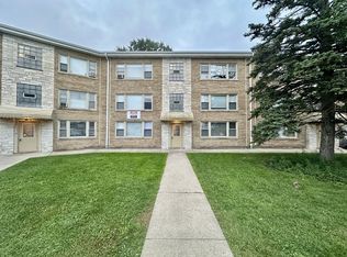 7628 N Milwaukee Ave #B2, Niles, IL 60714