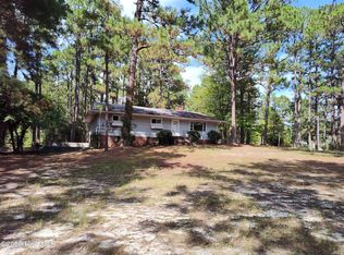 355 S Peach St, Pinebluff, NC 28373