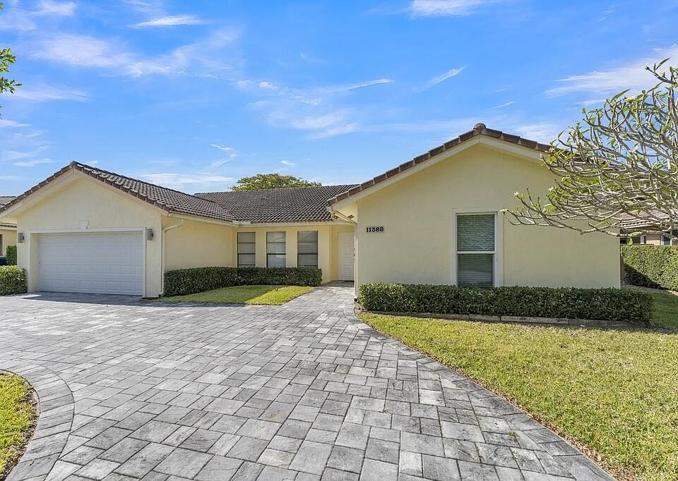 1st image of 11388 NW 18th Manor