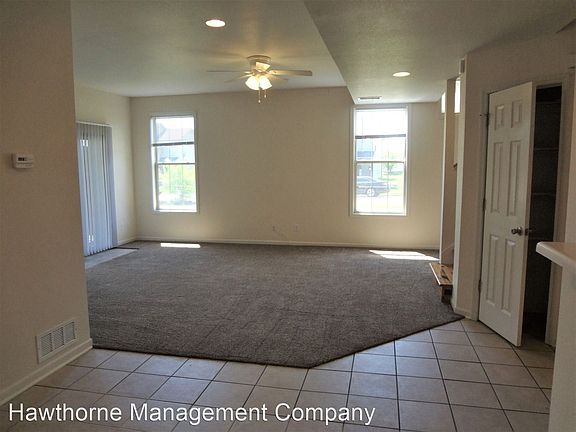 5th image of 200 White River Dr