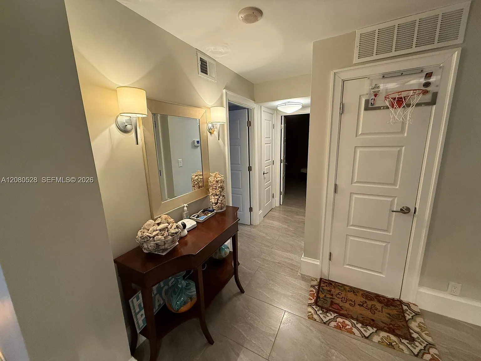 Ocean Club Condo — Photo 4