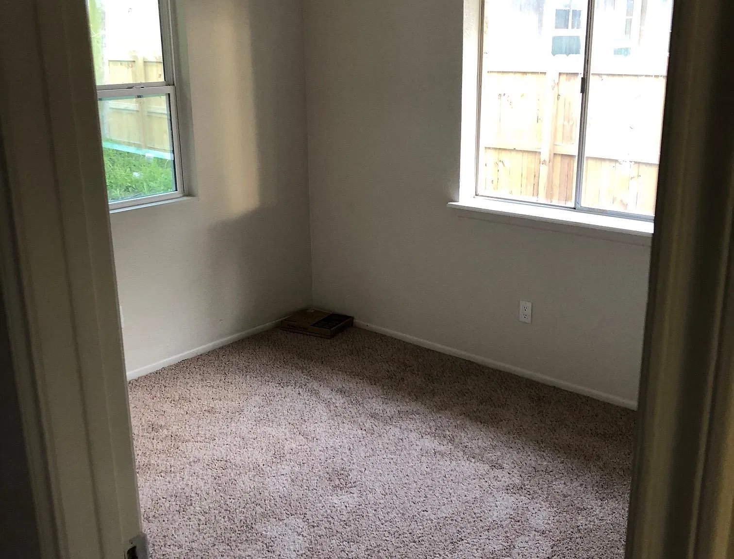 3 bed, 1008 sqft, $1,500 — Photo 3