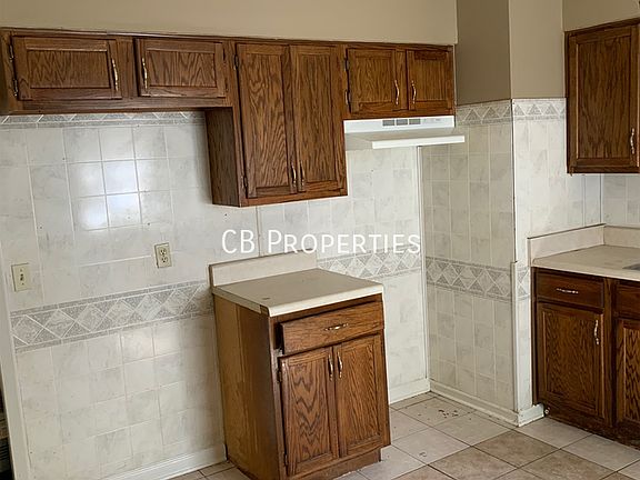 5th image of 4043 Navaho Ave