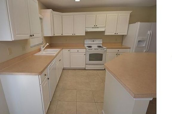 3rd image of 316 Alba Ln