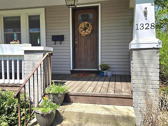 2nd image of 1328 Haines Ave