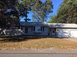 8 Donna St, Enfield, CT 06082