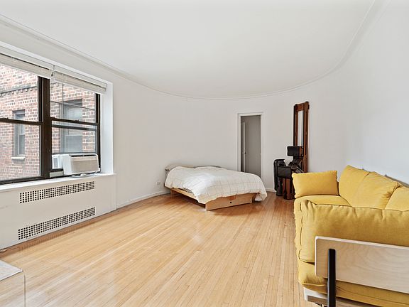 3rd image of 290 6th Ave APT 5E