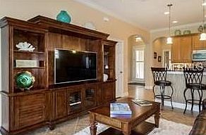 5th image of 337 Savona Way