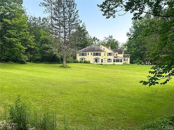 2nd image of 185 Dairy Hill Rd