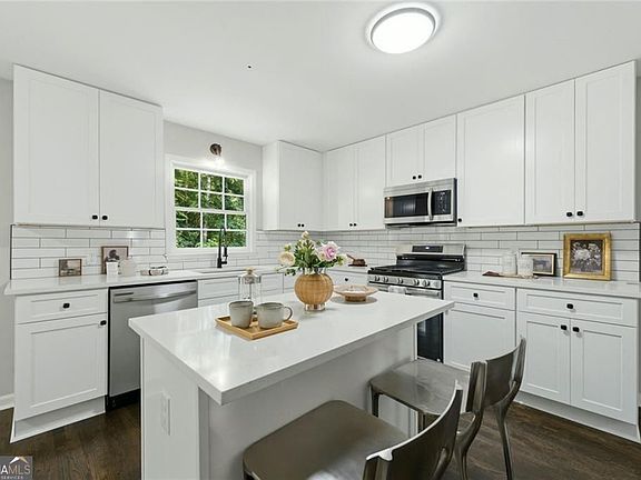 3rd image of 4279 W Mill Run NW