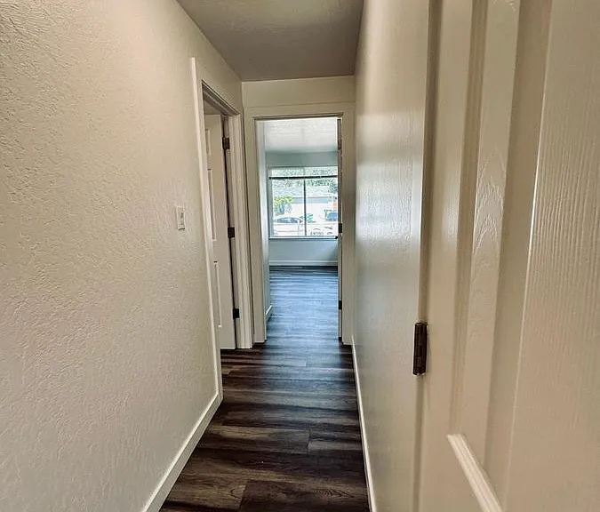 1055 Pinewood Dr — Photo 21