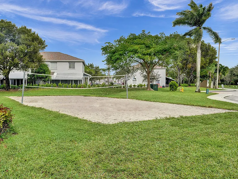 1488 SW 47th Ave — Photo 38