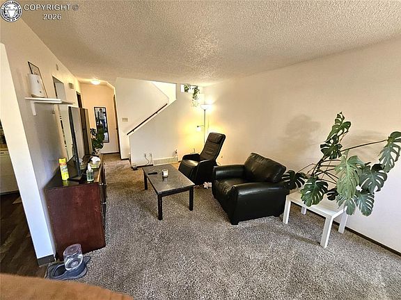 4th image of 172 Bonnymede Rd APT C
