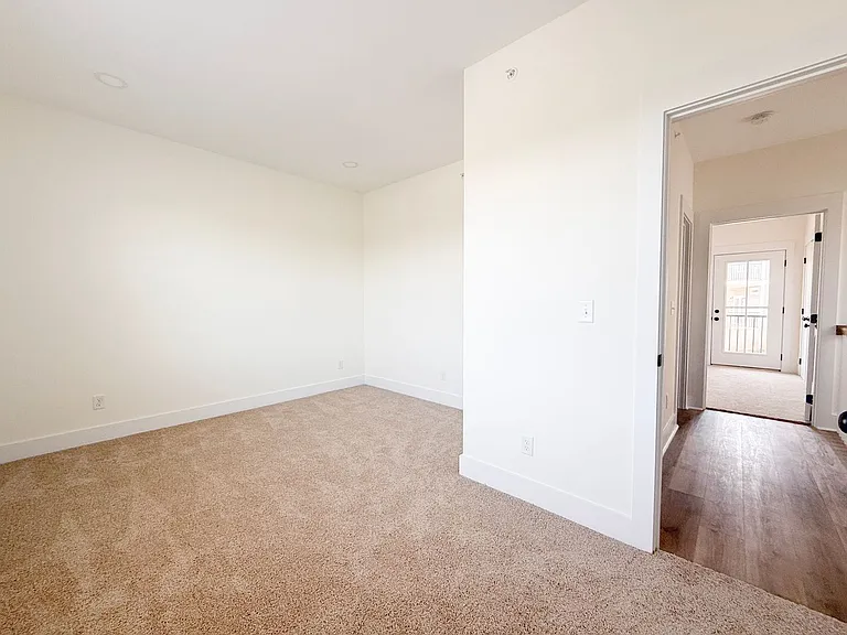 1348 Meridian St — Photo 24