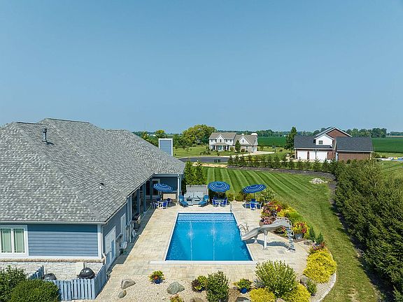4th image of 1502 E Osprey Dr