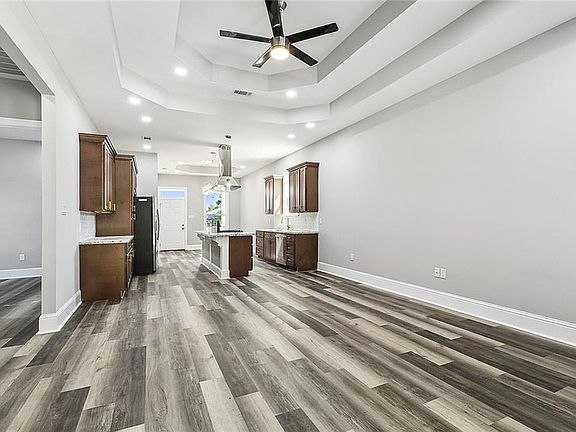 4th image of 3217 Acorn Dr