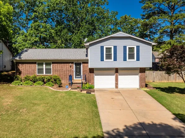 2 Timber Ridge Ct, Little Rock, AR 72211