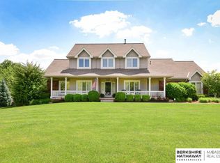 9575 Chutney Dr, Omaha, NE 68136