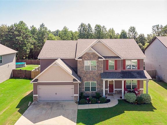 2nd image of 53 New Castle Dr