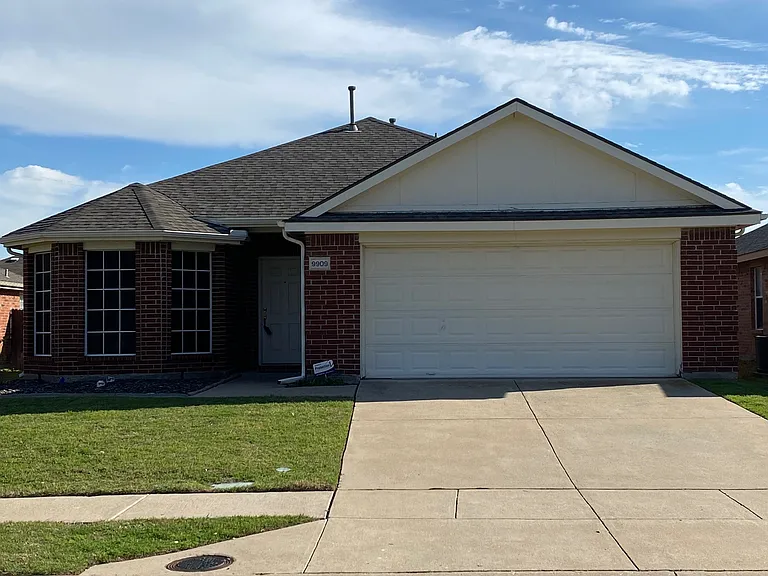 9909 Carter Dr — Photo 2