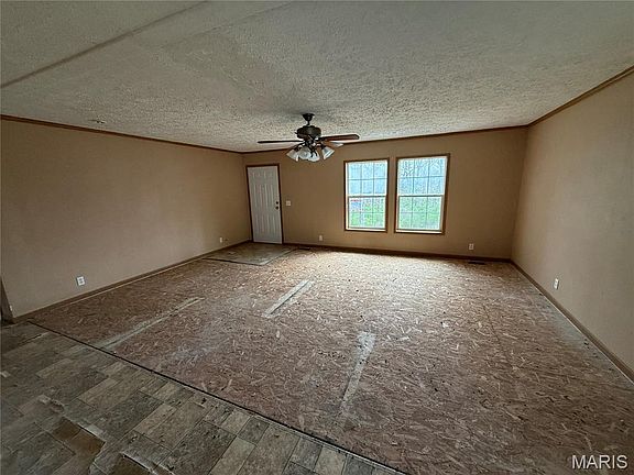 5th image of 3908 Flucom Rd