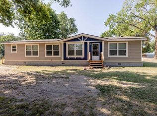 705 E 7th St, South Coffeyville, OK 74072