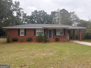 1605 Roberson St, Dublin, GA 31021