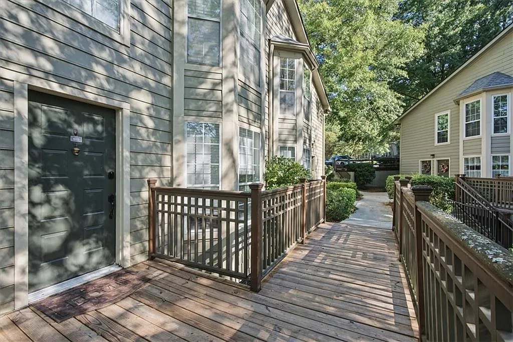 2 bed, 2.0 bath, 1187 sqft, $2,150 — Photo 4