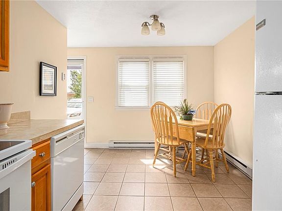 5th image of 29 Cowesett Ave APT 3