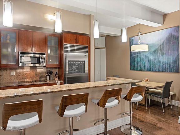 4th image of 80 John St APT 2C