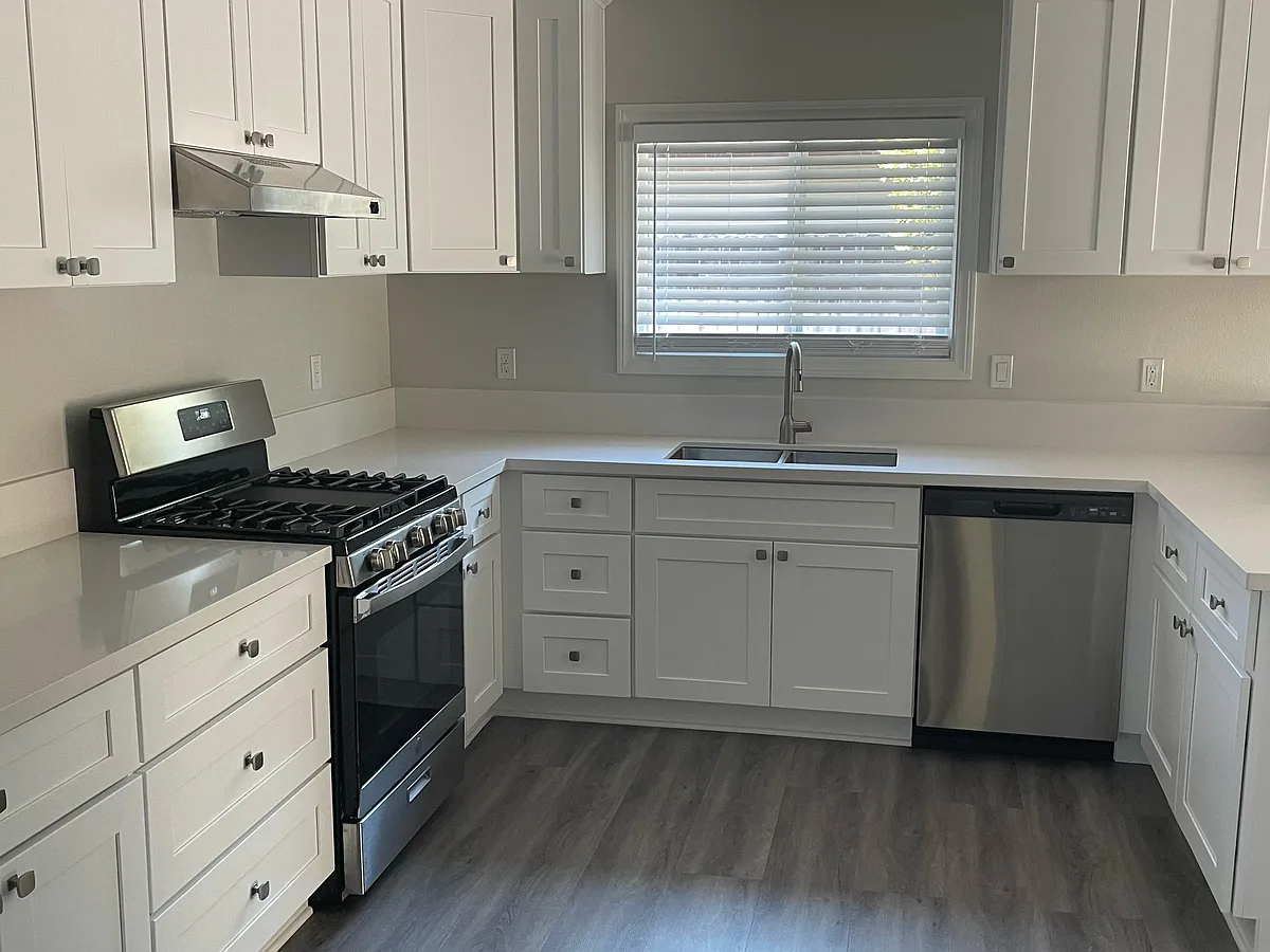 Building Photo - 20715 Walnut Valley Dr