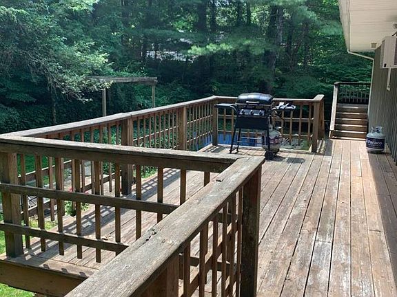 3rd image of 68 Wilmington Dr