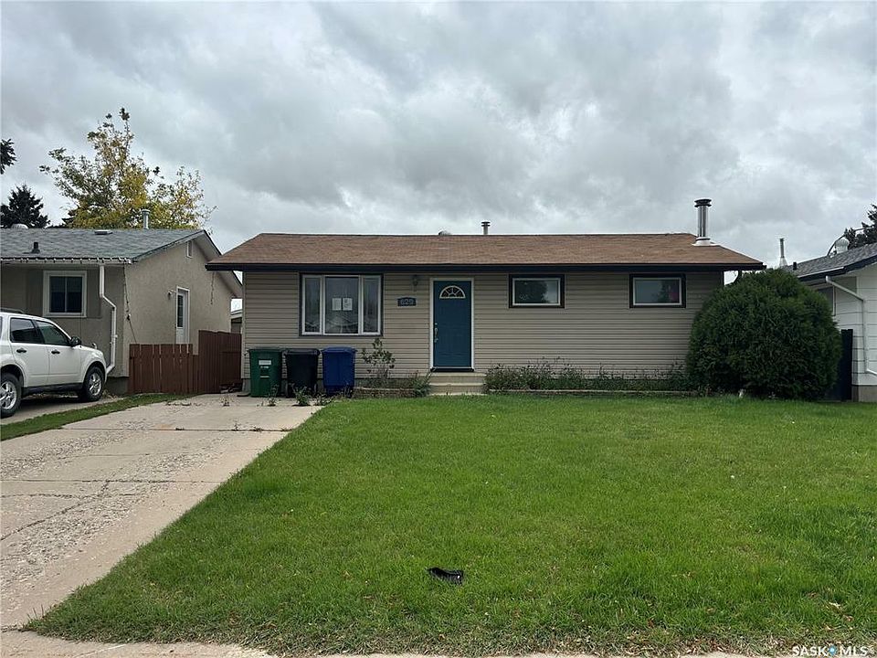 1st image of 629 Lisgar Ave