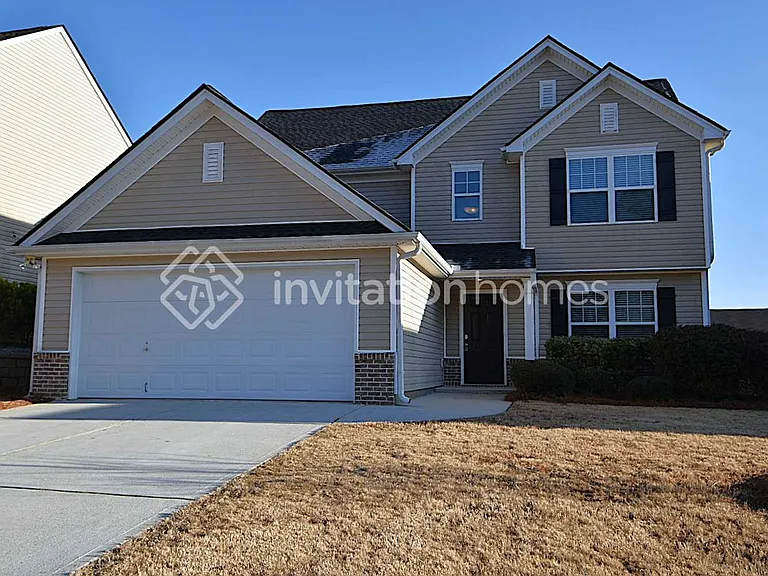 925 Donington Cir — Photo 1