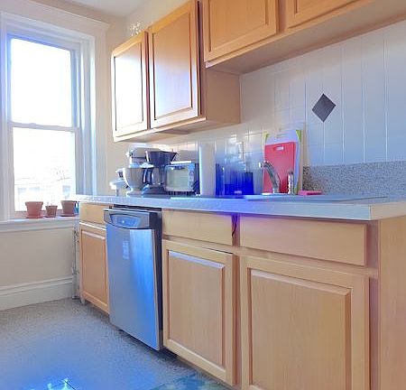 3rd image of 183 Strathmore Rd