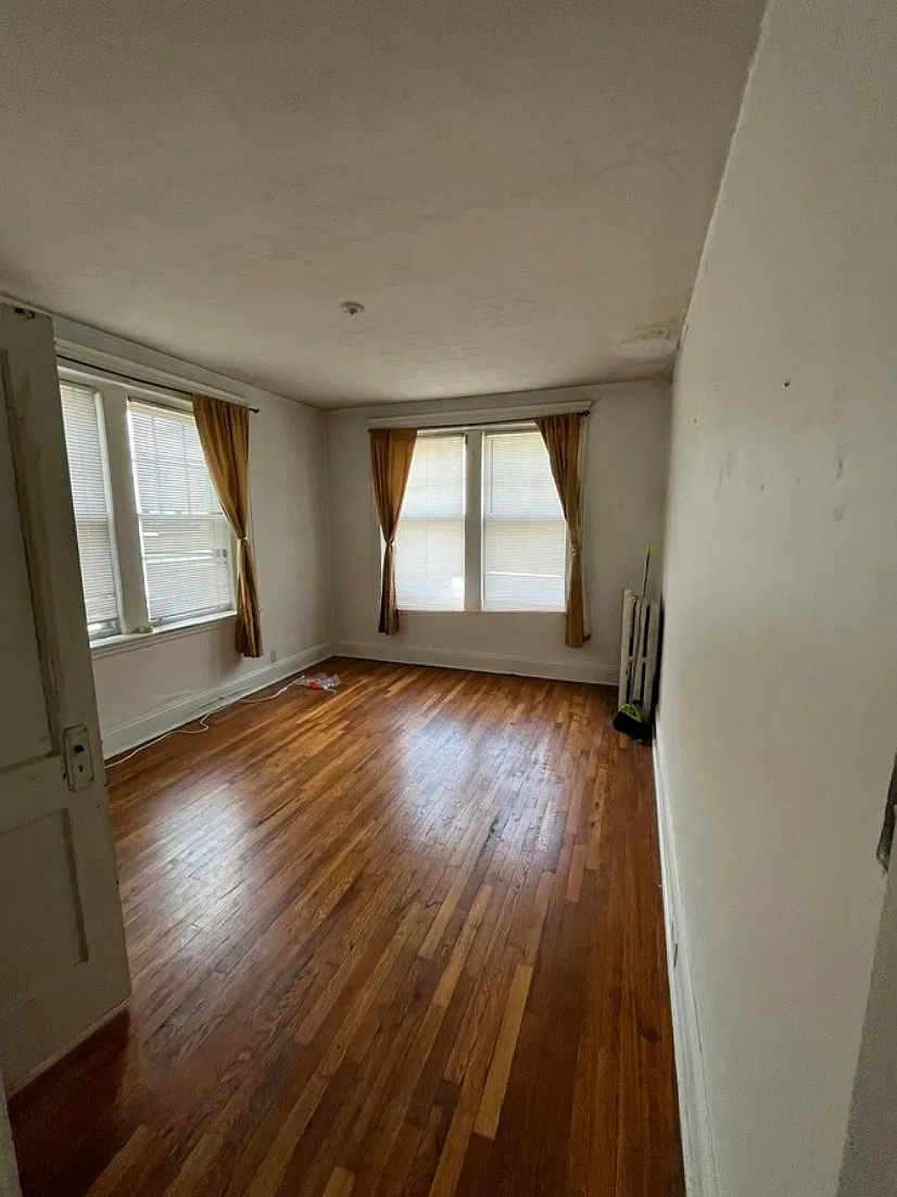 1 bed, $2,400 — Photo 2