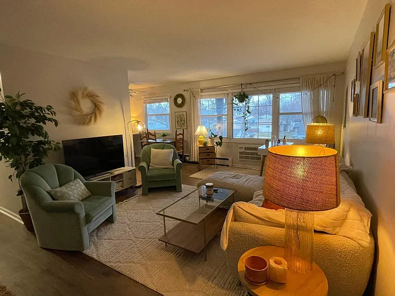 714 Spring St NE #7 — Photo 40