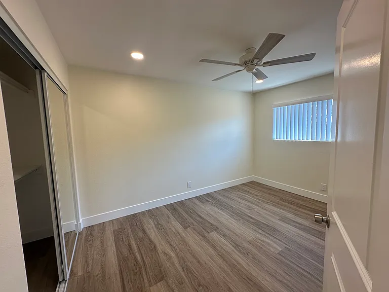 4545 Canoga St #B — Photo 10