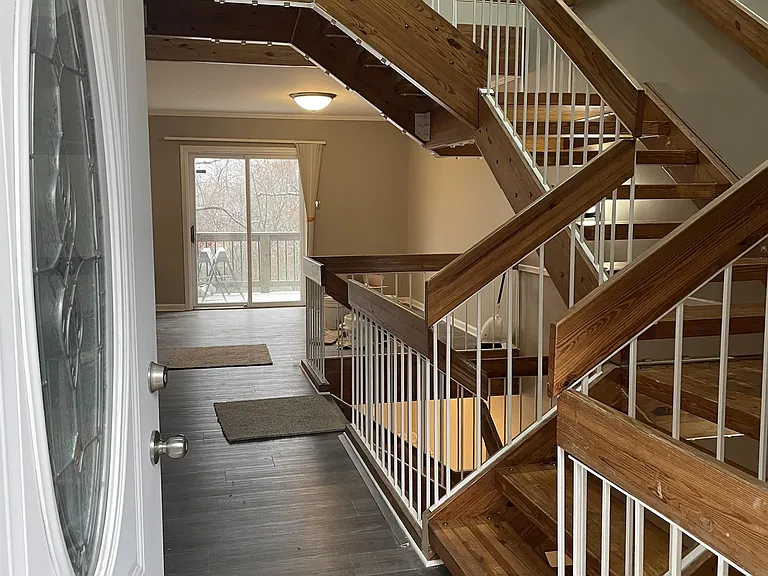 7800 N Hills Blvd #101 — Photo 2