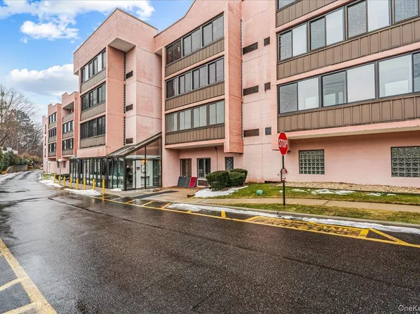 800 Willis Avenue #115, Albertson, NY 11507